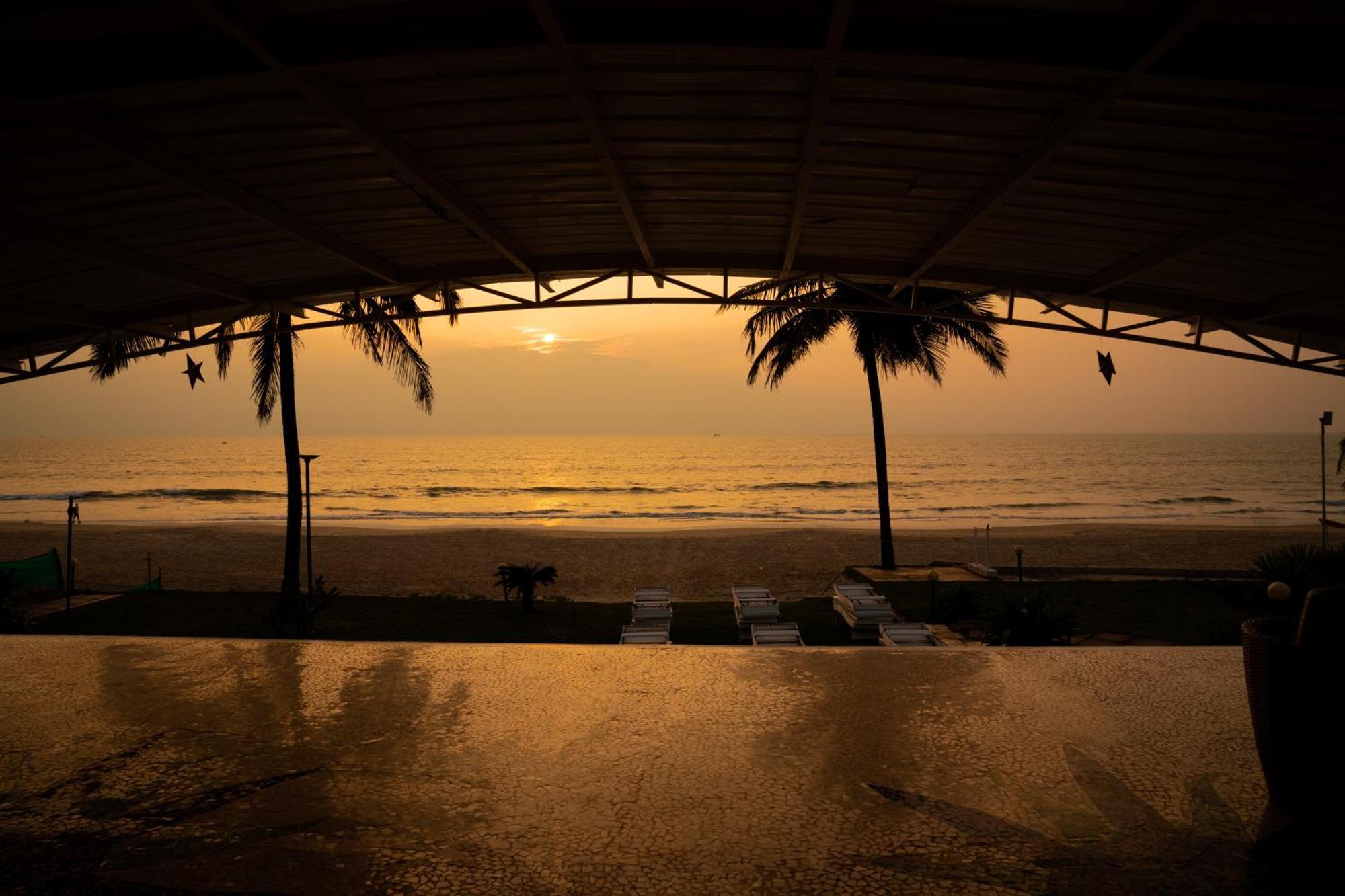 Regenta Beach House Resort, Goa Benaulim Eksteriør bilde