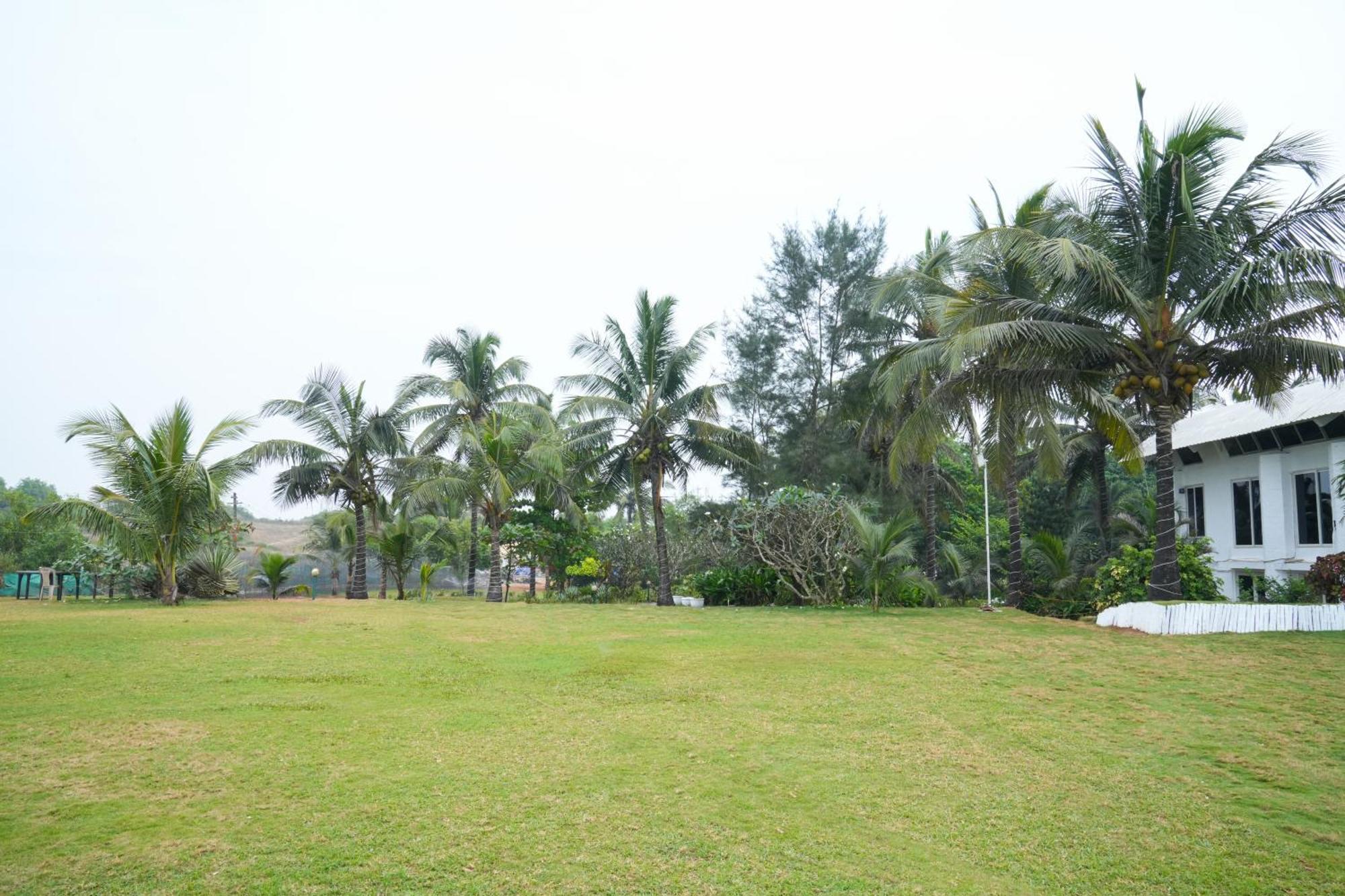 Regenta Beach House Resort, Goa Benaulim Eksteriør bilde